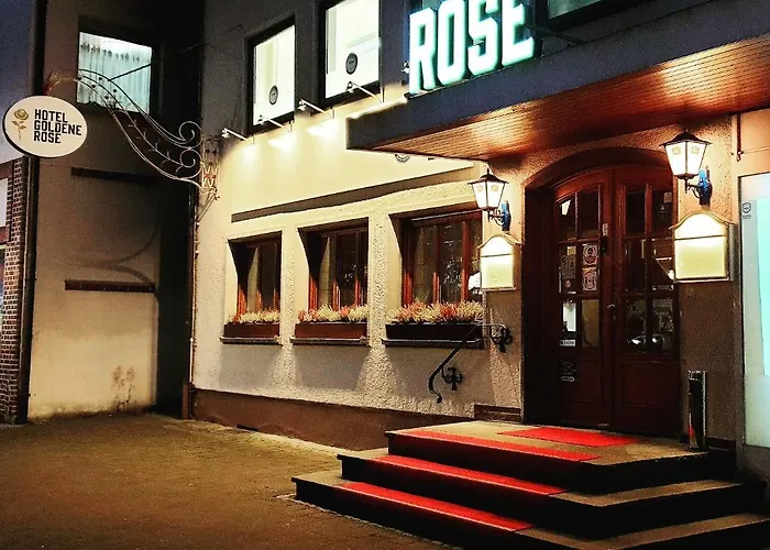 מלון Goldene Rose 3*