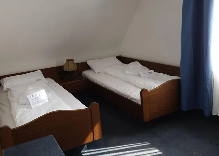 Goldene Rose מלון